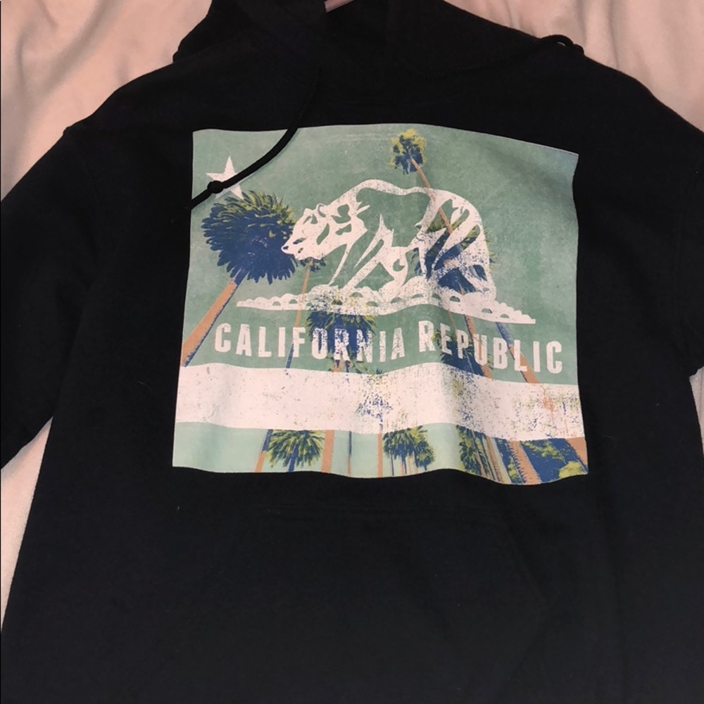California sweatshirt